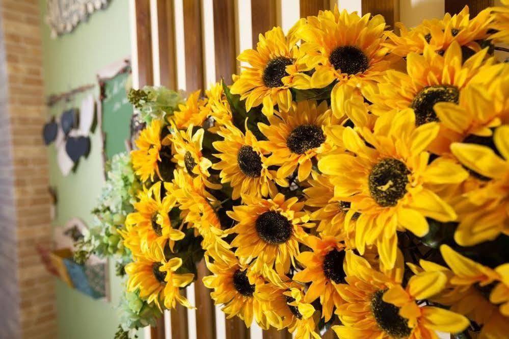 Sunflower B&B II Hualien Eksteriør billede